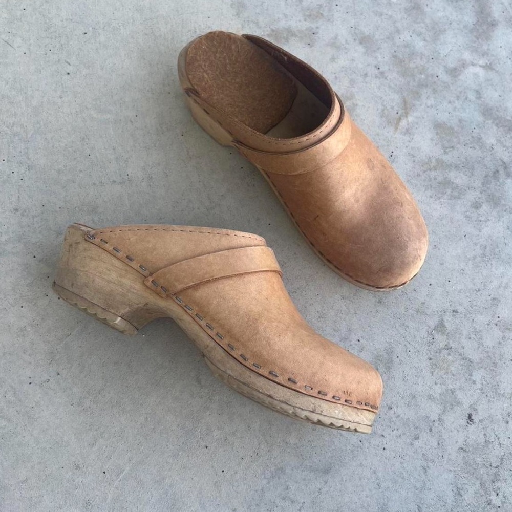 Vintage Tan Swedish Slip-On Clogs